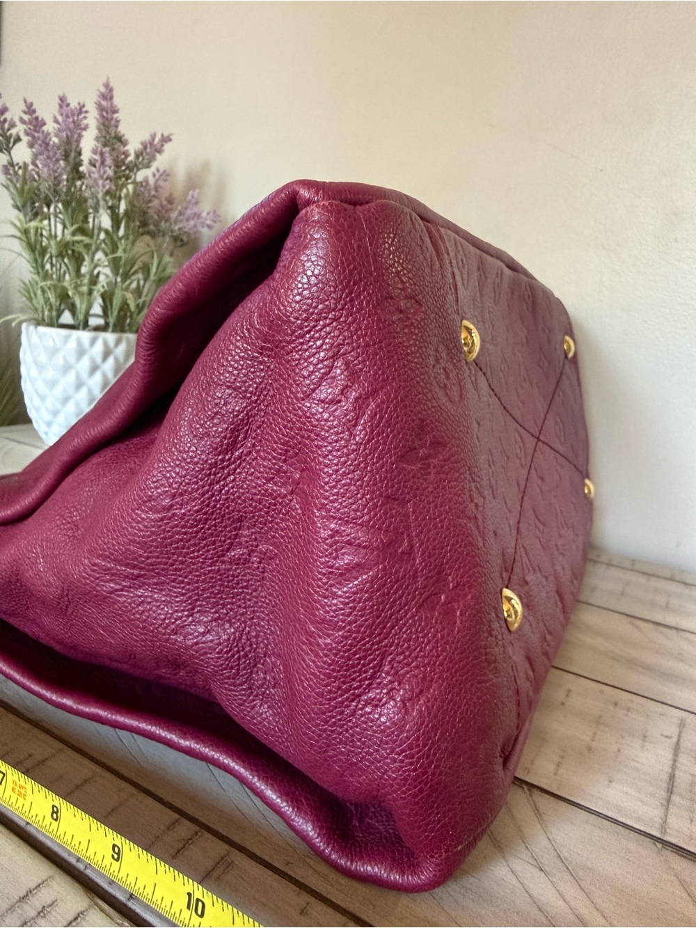 Louis Vuitton Monogram Empreinte Artsy MM Leather Shoulder Bag Raspberry - Picture 9 of 11